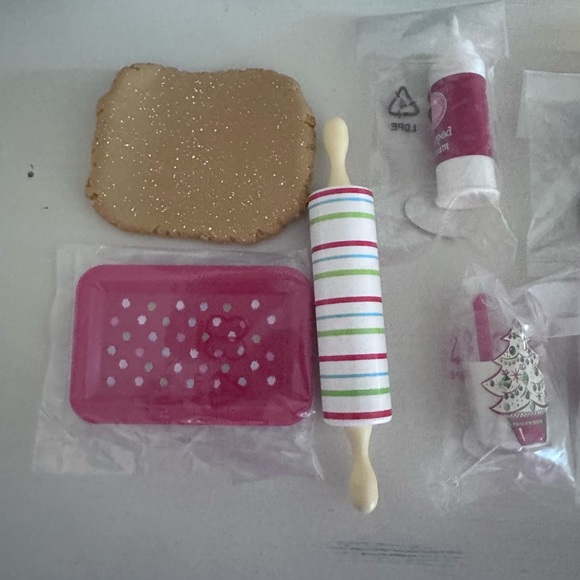 American Girl assorted accessories - Picture 3 of 8